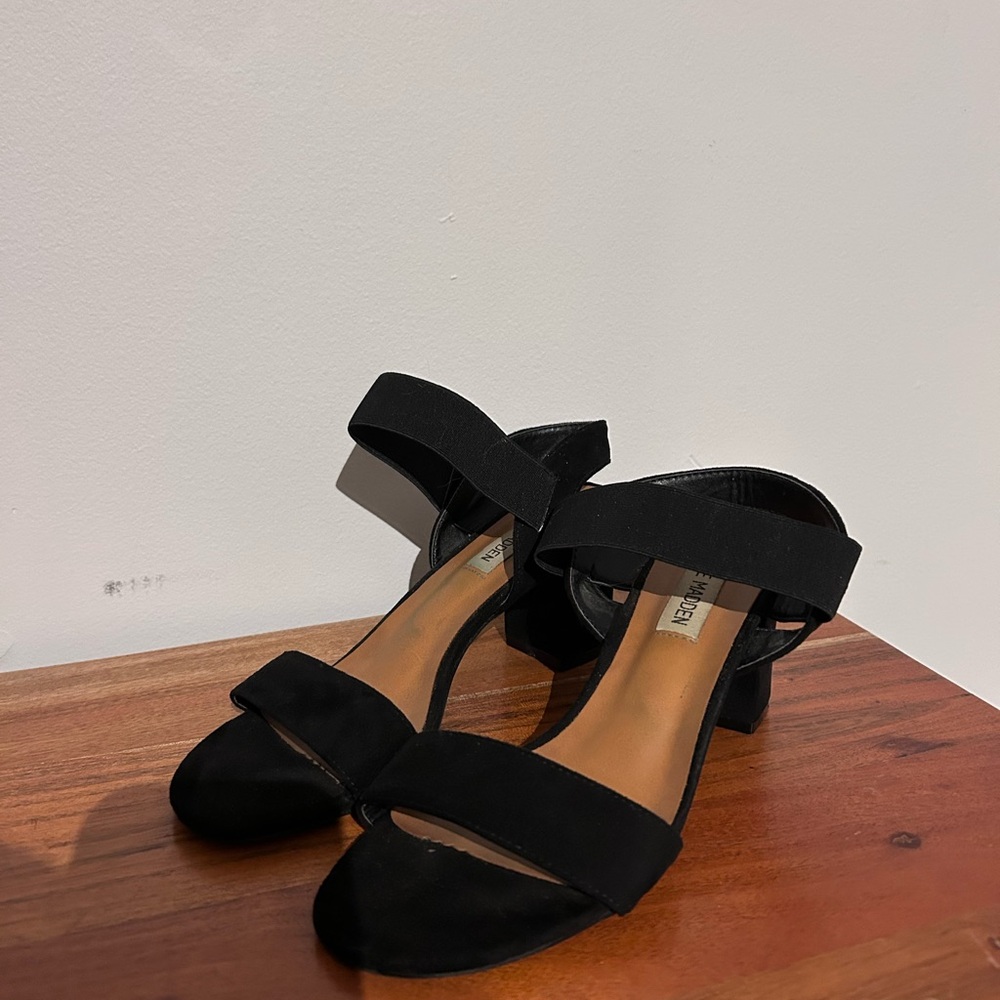 Steve Madden Black Strappy Block Heels - Picture 2 of 7